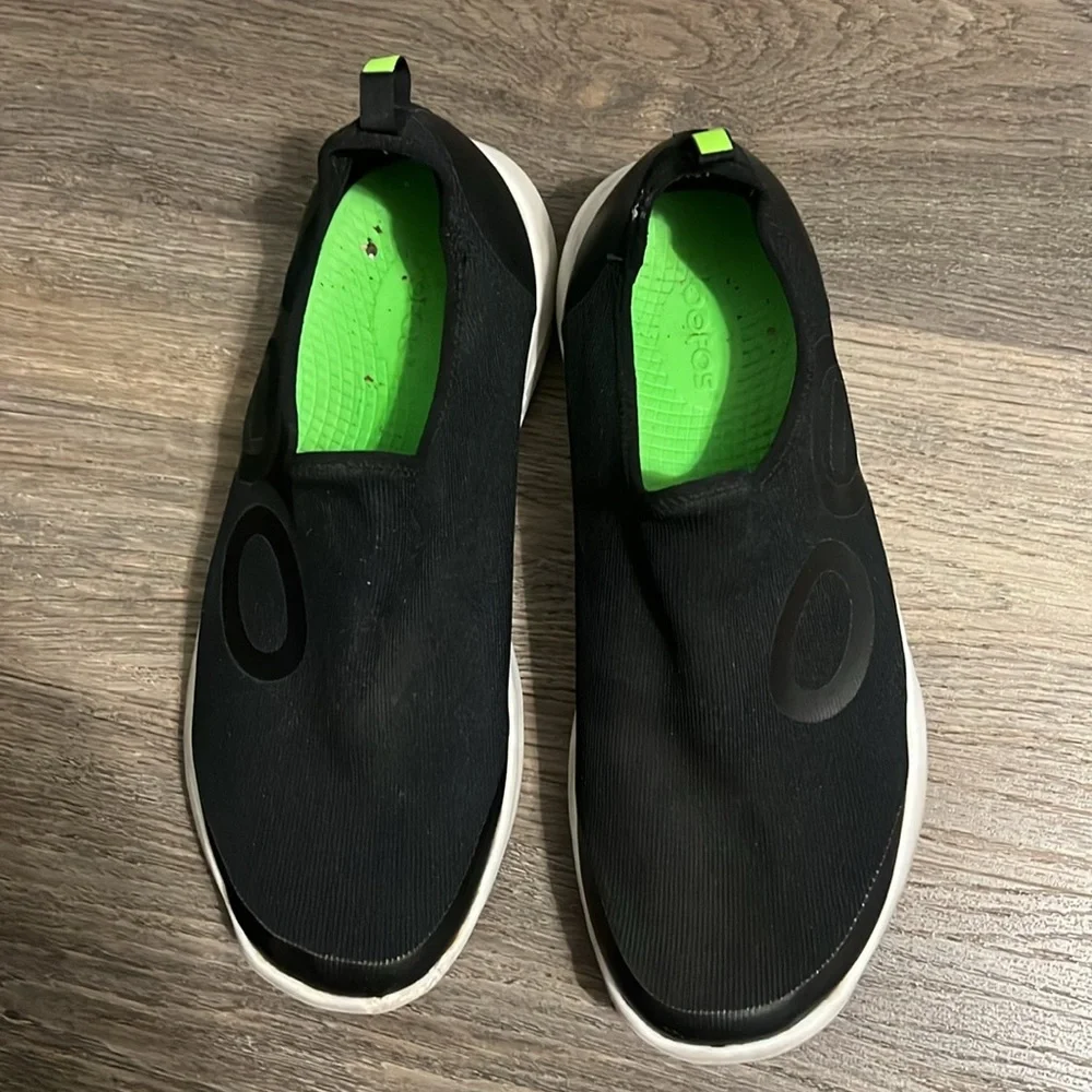 OOFOS OOmg Sport Slip-On Sneaker Shoes Men’s Size 10.5
